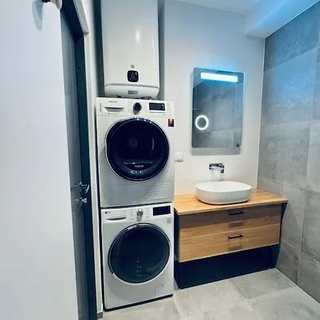 Lägenhet Elegant 1-bedroom Haven With Parking